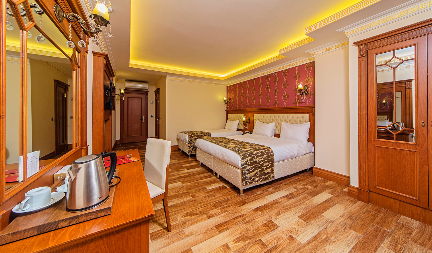 deluxe triple  room